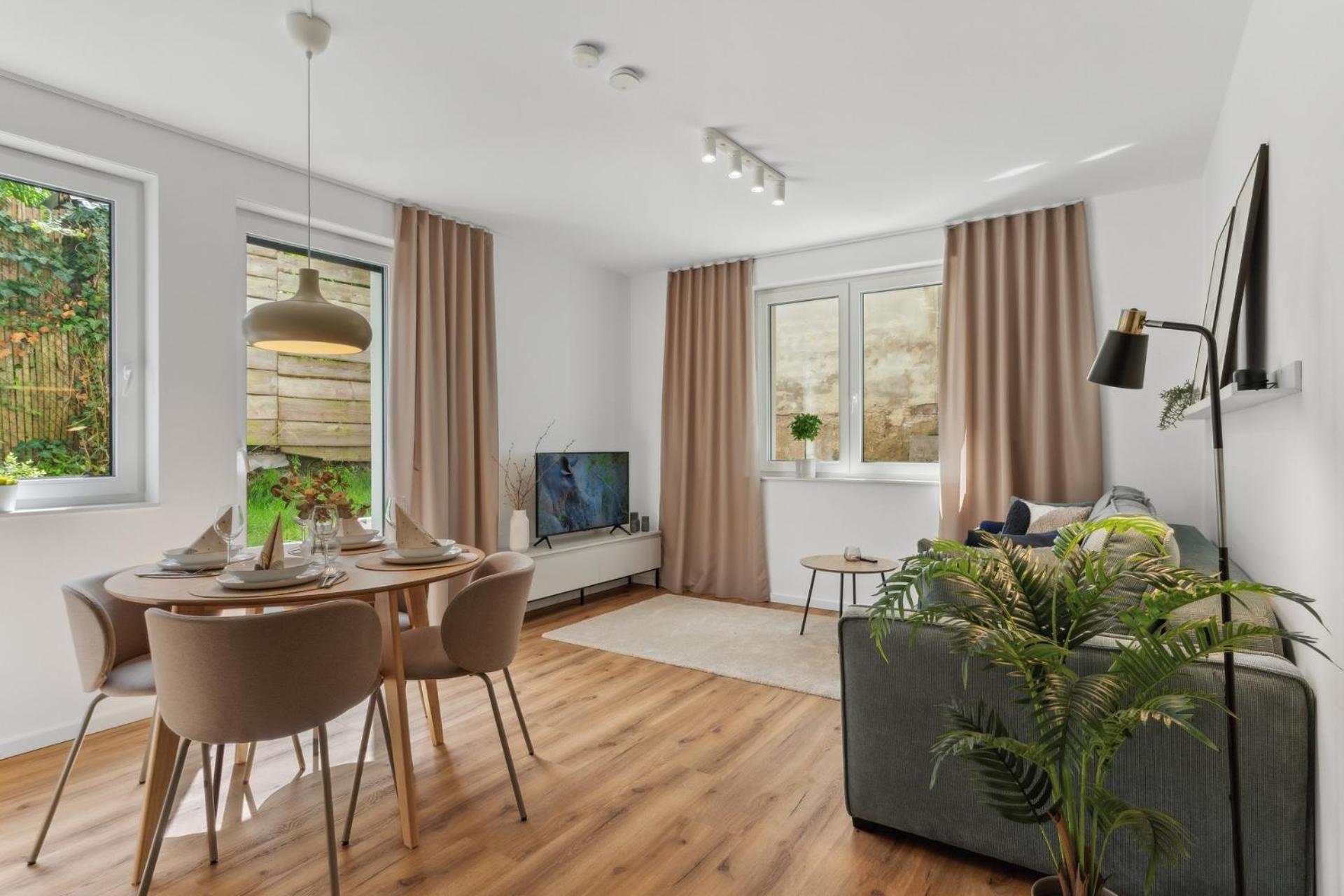 Deluxe Apartment In Bielefeld City Mit Parkplatz Und Terrasse Εξωτερικό φωτογραφία