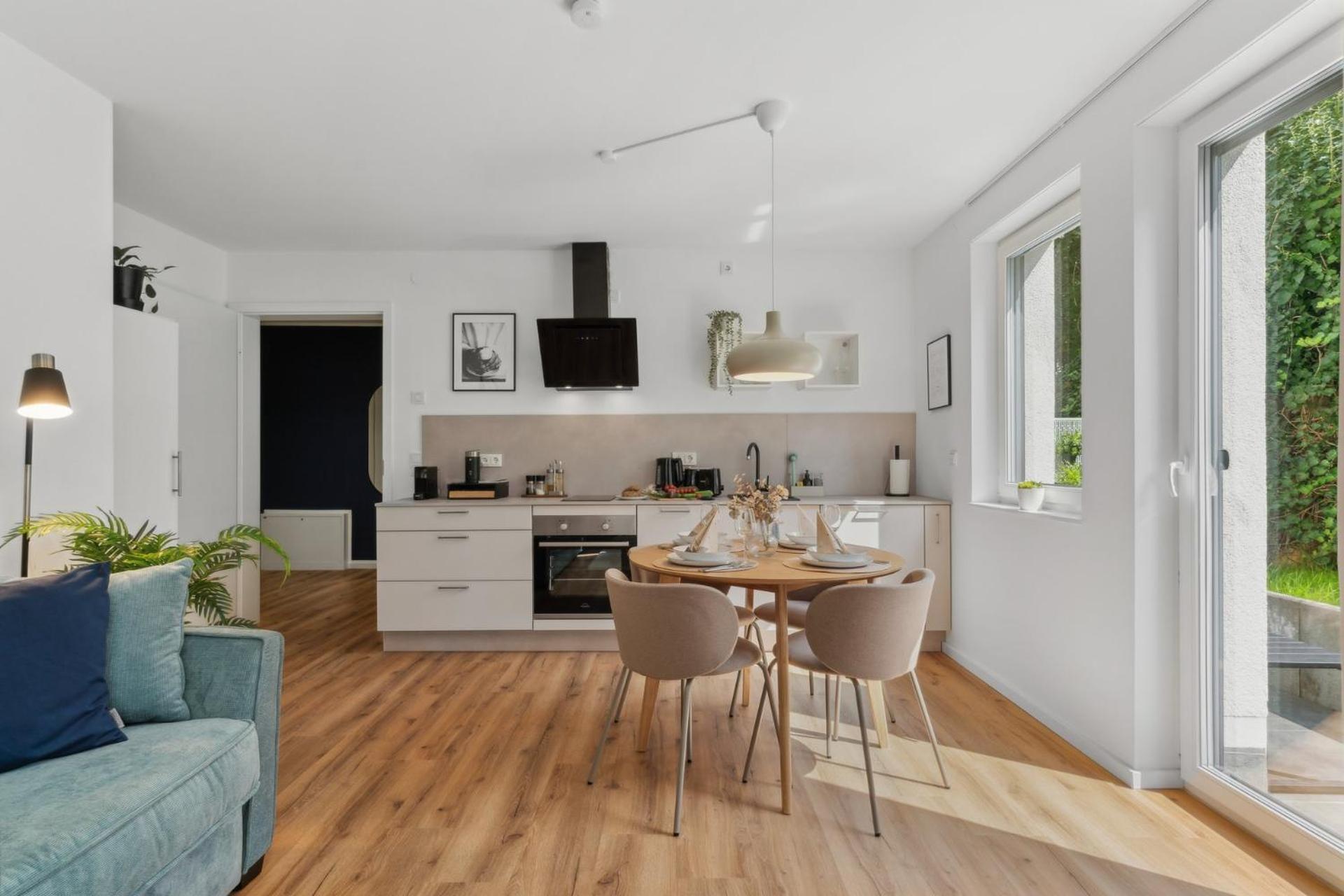 Deluxe Apartment In Bielefeld City Mit Parkplatz Und Terrasse Εξωτερικό φωτογραφία