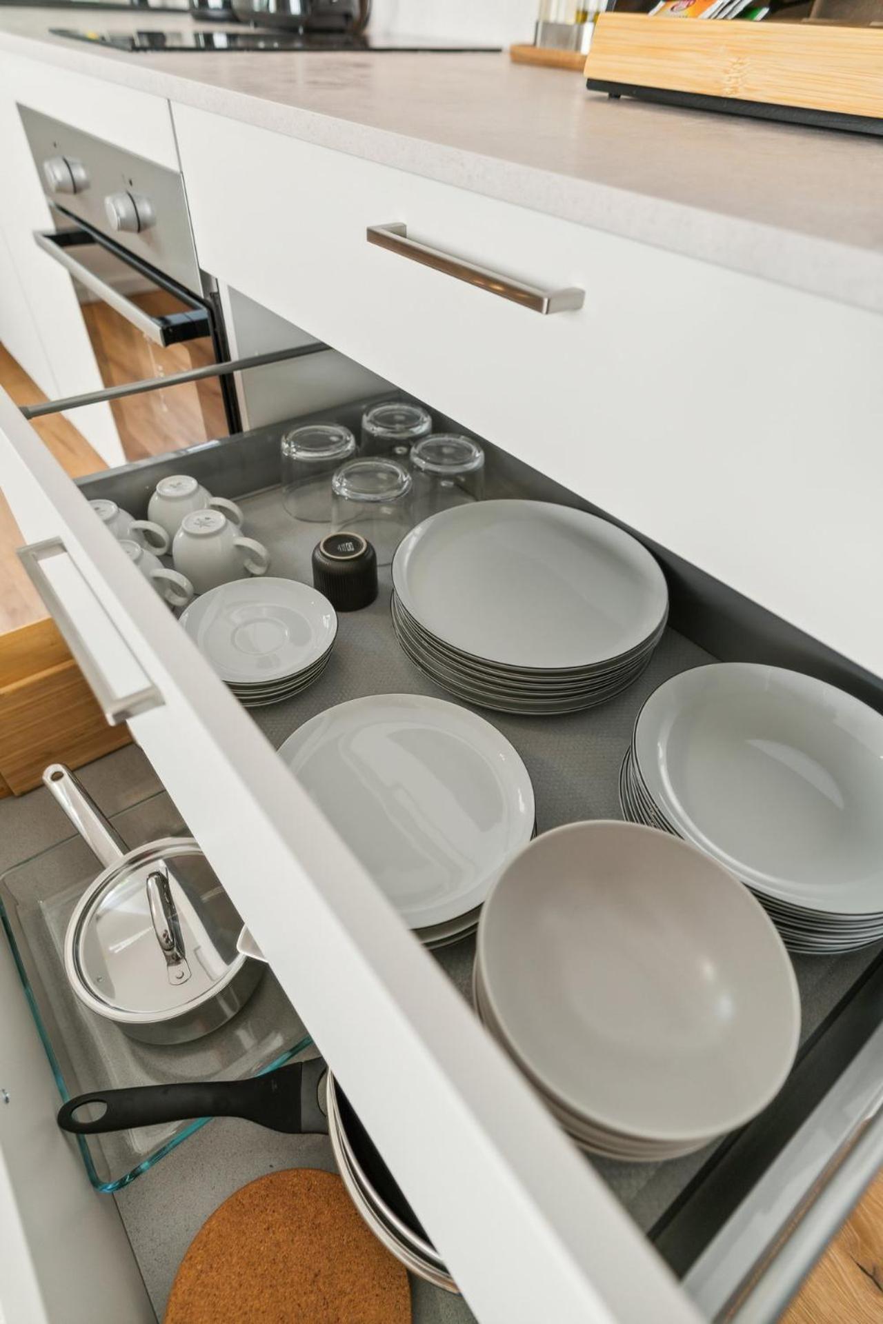 Deluxe Apartment In Bielefeld City Mit Parkplatz Und Terrasse Εξωτερικό φωτογραφία