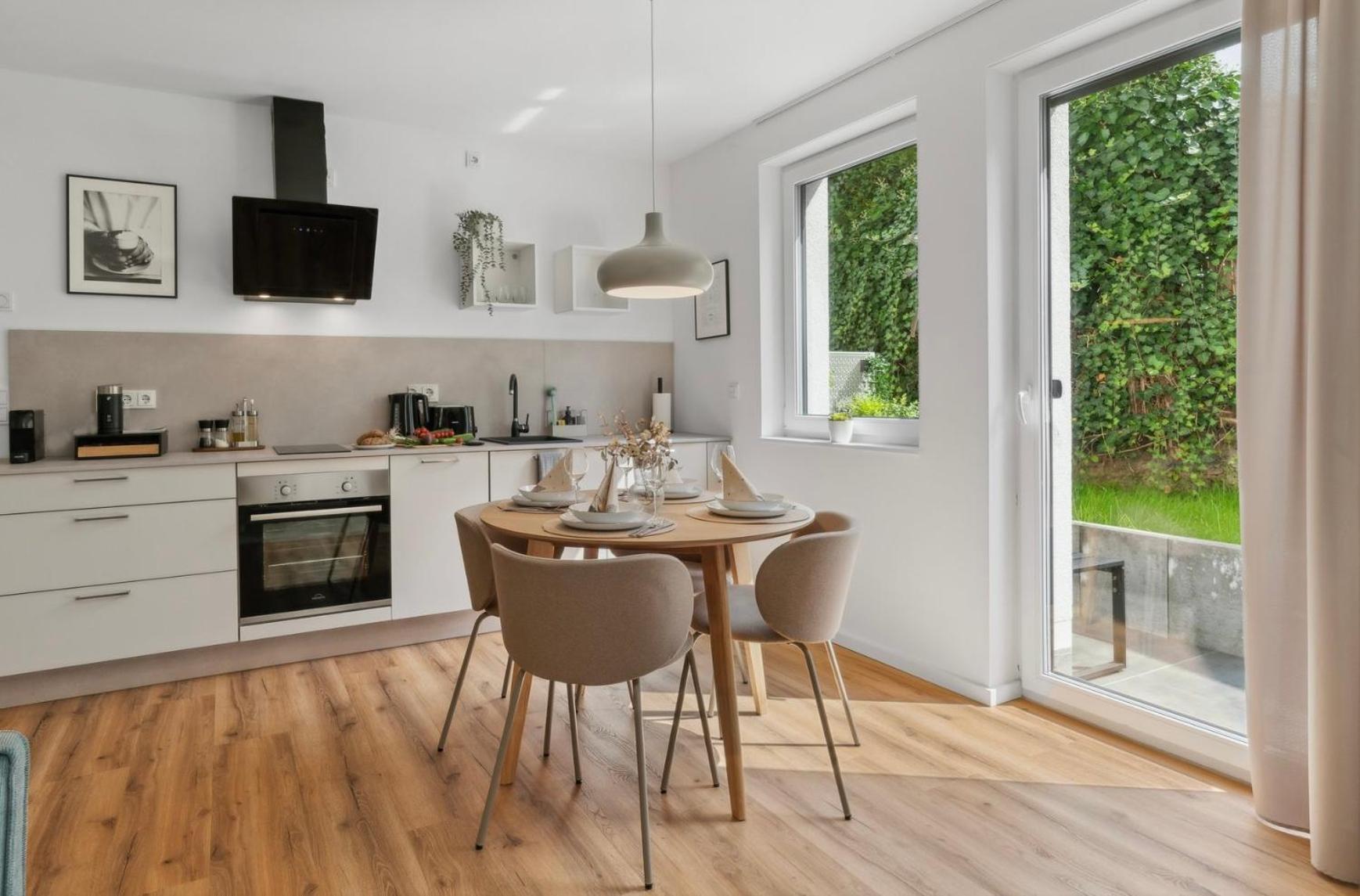Deluxe Apartment In Bielefeld City Mit Parkplatz Und Terrasse Εξωτερικό φωτογραφία